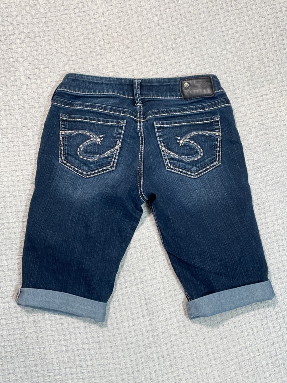 Silver SUKI Bermuda Denim Jean Shorts White Stitching Size 28